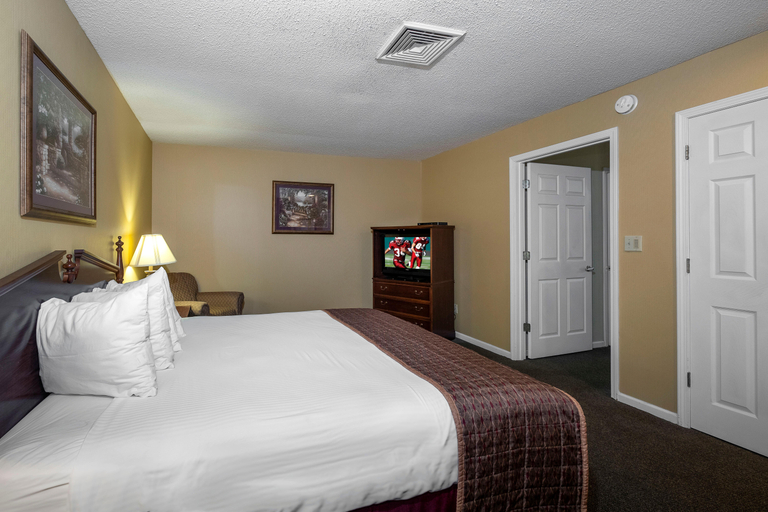 Bedroom 4, Red Roof Inn Dothan, Houston