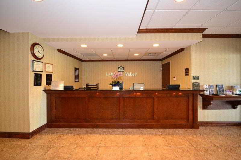 Public Area 2, Fairfield Inn Suites Lebanon Valley, Lebanon