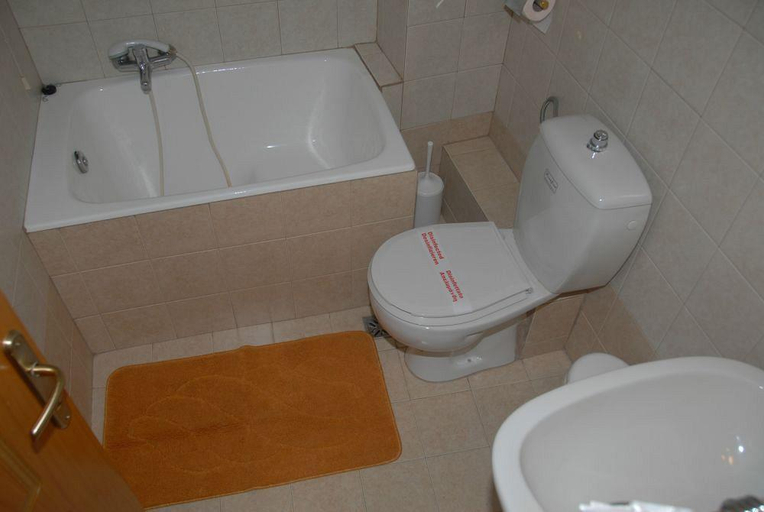 Bathroom 4, Hotel Themisto, West Greece