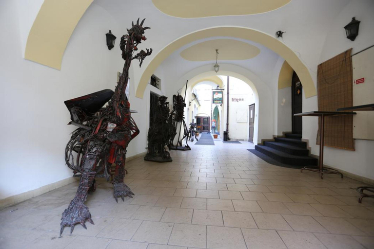Public Area 2, Hotel King George, Praha 1