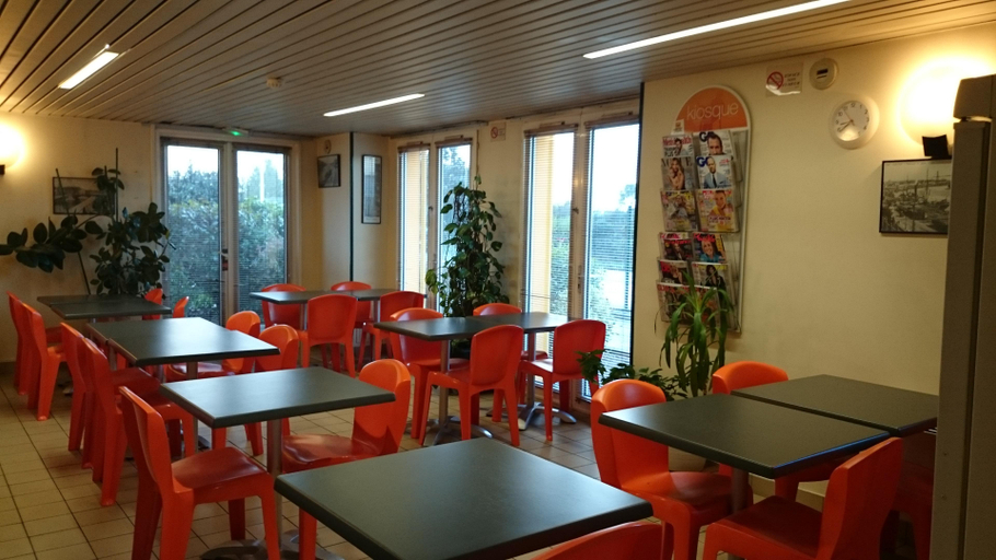 Others 5, Hotel de Nantes Saint Herblain, Loire-Atlantique