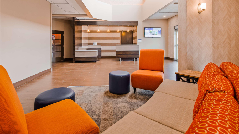 Public Area 2, Days Inn by Wyndham Airdrie, Division No. 6