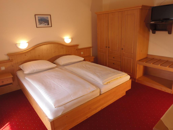 Bedroom 4, Alpensport Hotel Seimler, Berchtesgadener Land