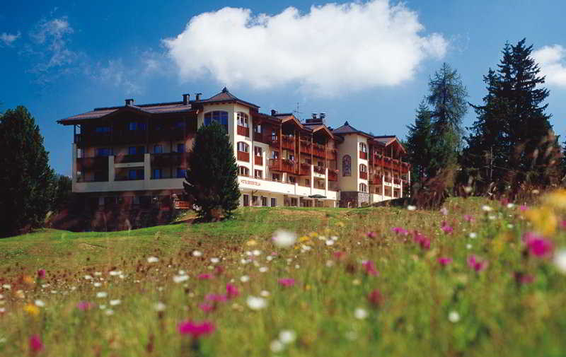 Exterior & Views 2, Hotel Steger-Dellai, Bolzano