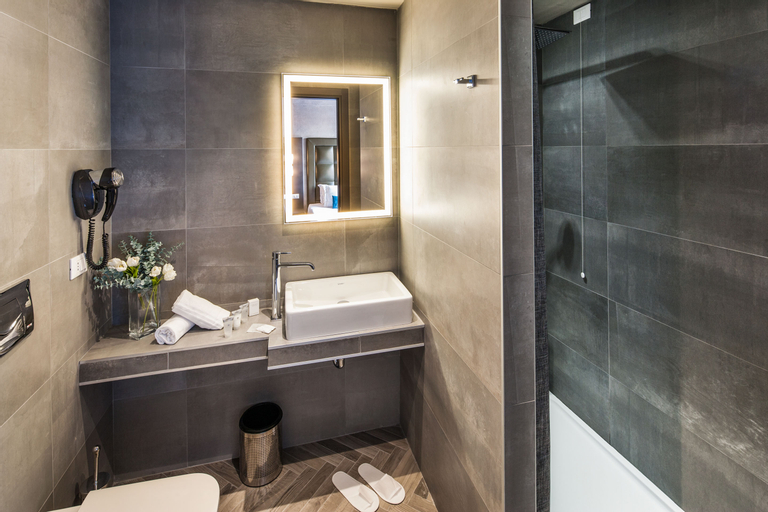 Bathroom 5