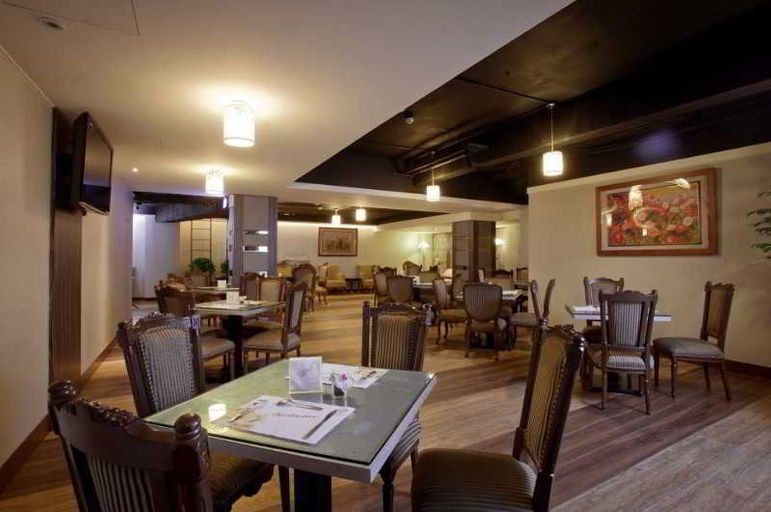 Food & Drinks 5, Happiness Hotel, Taipei City