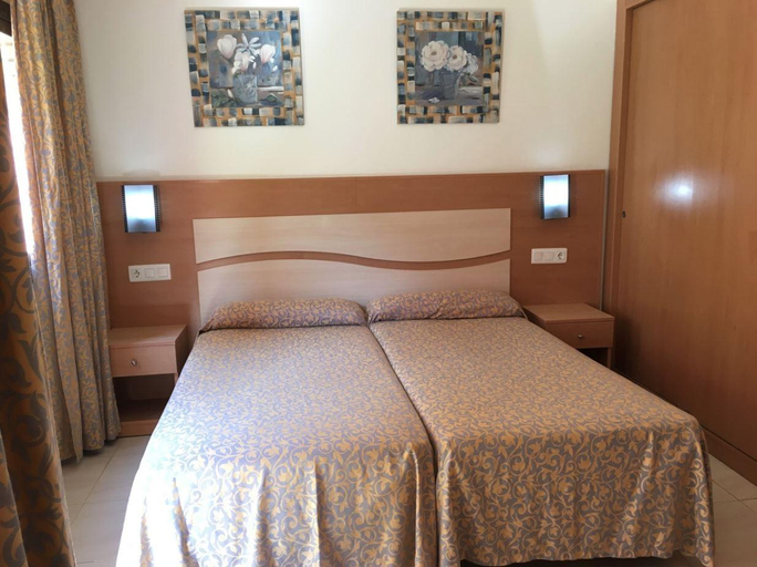 Bedroom 3, Selvapark Apartamentos, Girona