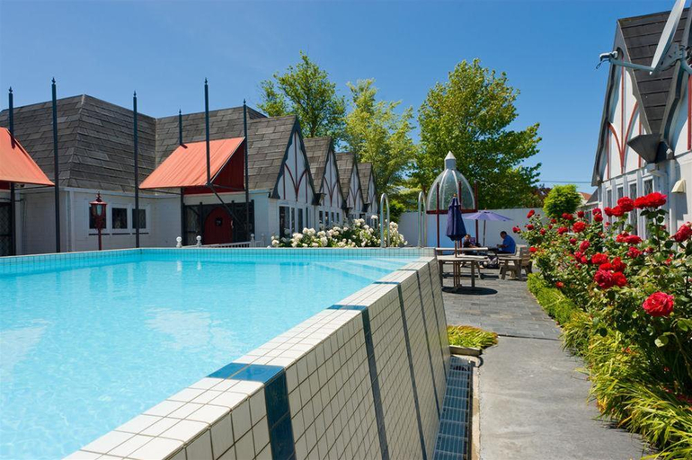 Sport & Beauty 2, Camelot Motor Lodge, Christchurch