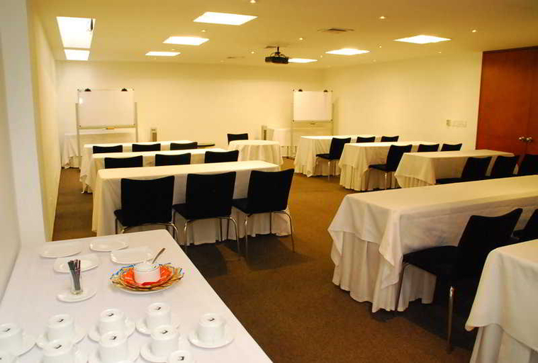 Food & Drinks 5, Richmond Suites, Santafé de Bogotá
