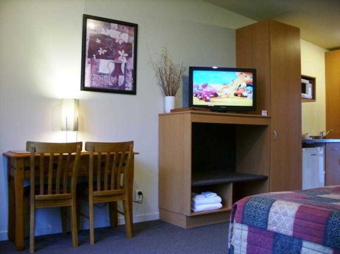 Public Area 3, Sunset Motel, Westland