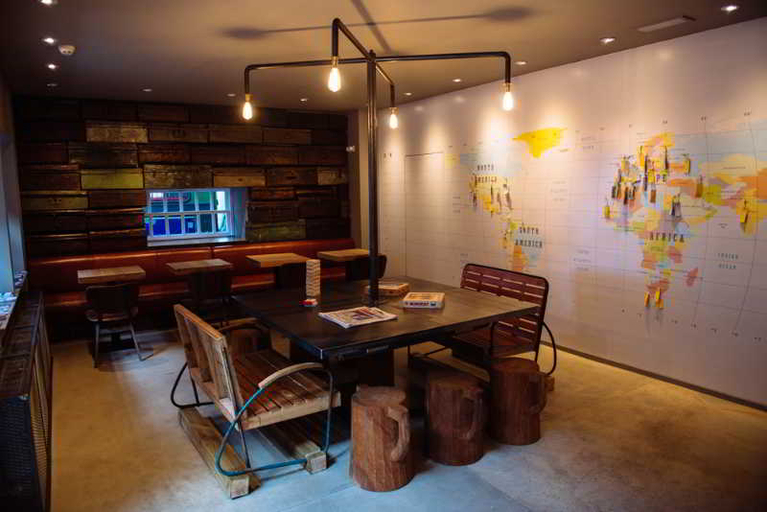 Public Area 2, Stay Central, Edinburgh