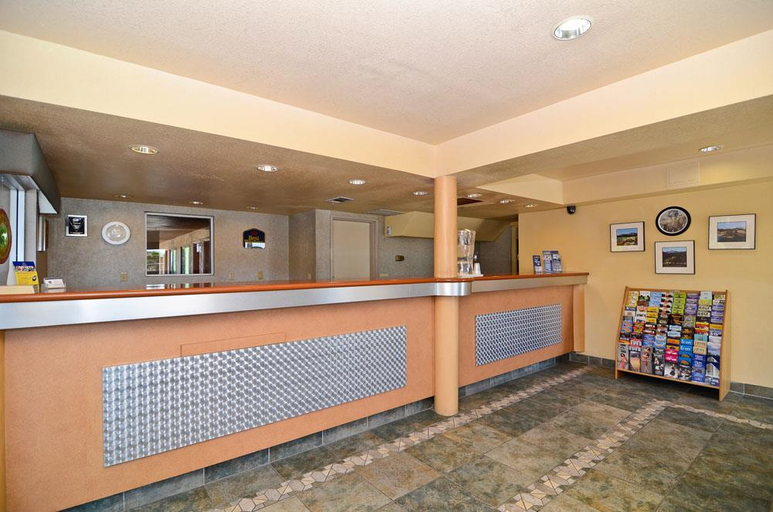 Public Area 2, Cajon Pass Inn, San Bernardino