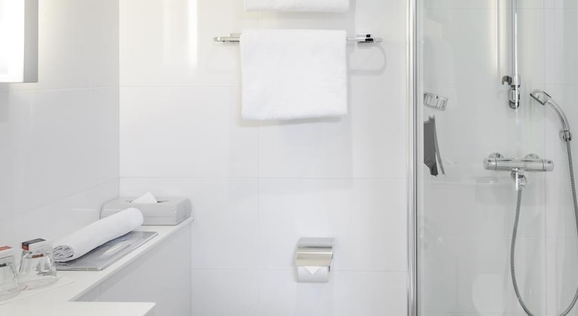 Bathroom 4, Original Sokos Hotel Albert, Uusimaa