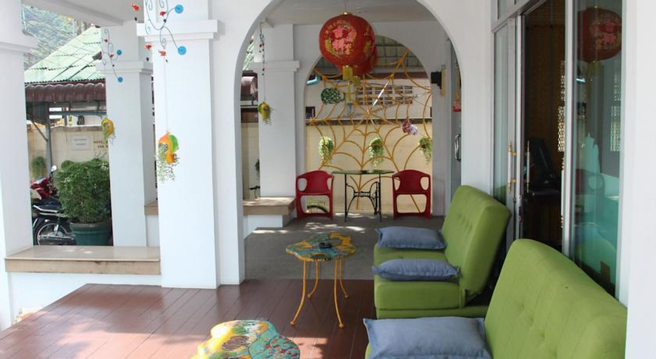 Karon Living Room, Phuket Island