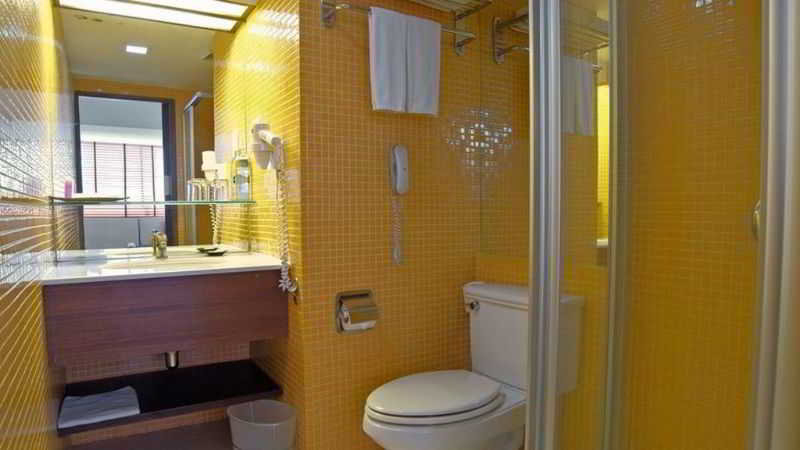 Bathroom, Marvel Hotel Bangkok, Khlong Toey