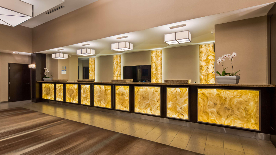 Public Area 3, Best Western Plus Lamplighter Inn & Conference Centre, Middlesex