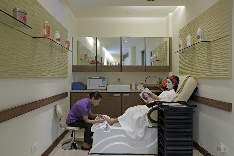 Public Area 5, Radisson Blu Hotel Greater Noida, Gautam Buddha Nagar