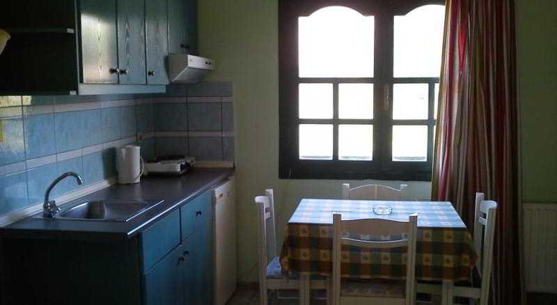 Bedroom 2, Dioscouroi Aparthotel, Crete