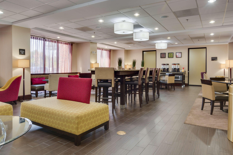 Public Area 2, Hampton Inn Atlanta Fairburn, Fulton