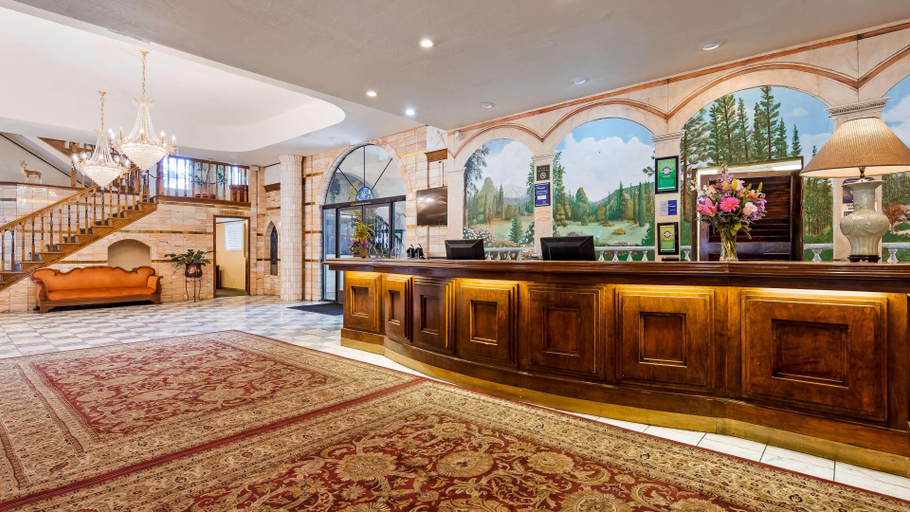Public Area 2, Chateau Big Bear Boutique Hotel, BW Signature Collection, San Bernardino