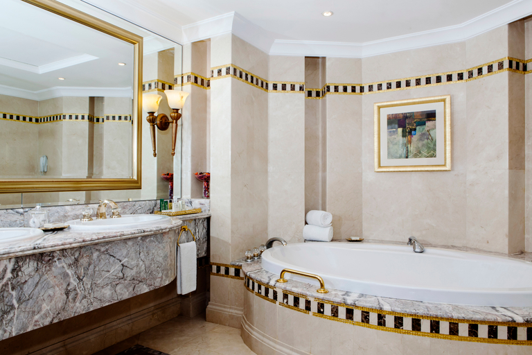 Bathroom, Corniche Hotel Sharjah, Sharjah City