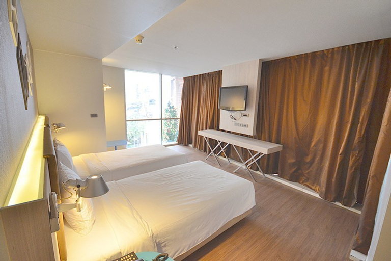 Bedroom 25