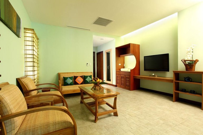 Public Area 5, Howard Villa, Pingtung
