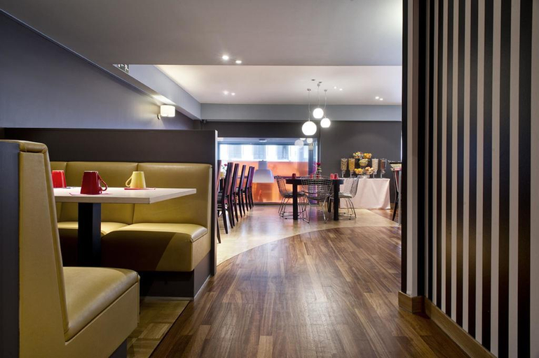 Public Area 2, PREMIER SUITES PLUS Antwerp, Antwerpen