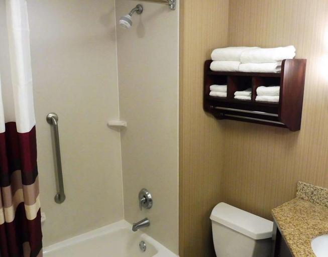 Bathroom 3, Red Roof Inn Meriden, New Haven