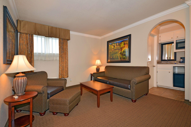 Bedroom 3, Baymont by Wyndham McAlester Hwy 69, Pittsburg