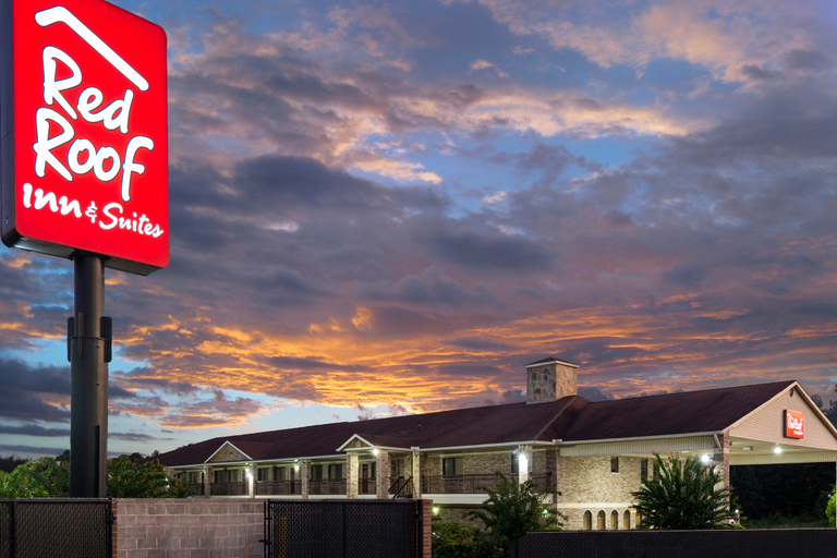 Exterior & Views 2, Red Roof Inn Conroe North - Willis, Montgomery