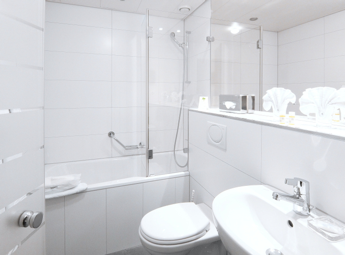 Bathroom 5