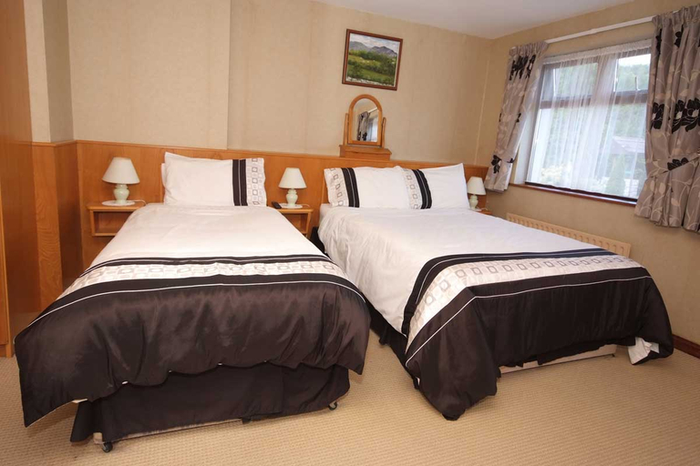 Bedroom 3, River Valley Farmhouse