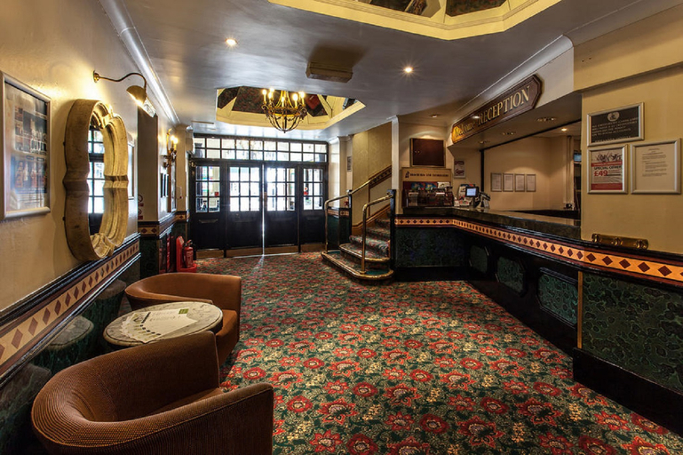 Public Area 2, Scarisbrick Hotel, Sefton