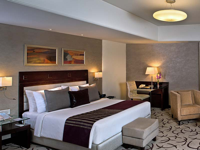 Bedroom 2, Fortune Park Ahmedabad, Ahmadabad