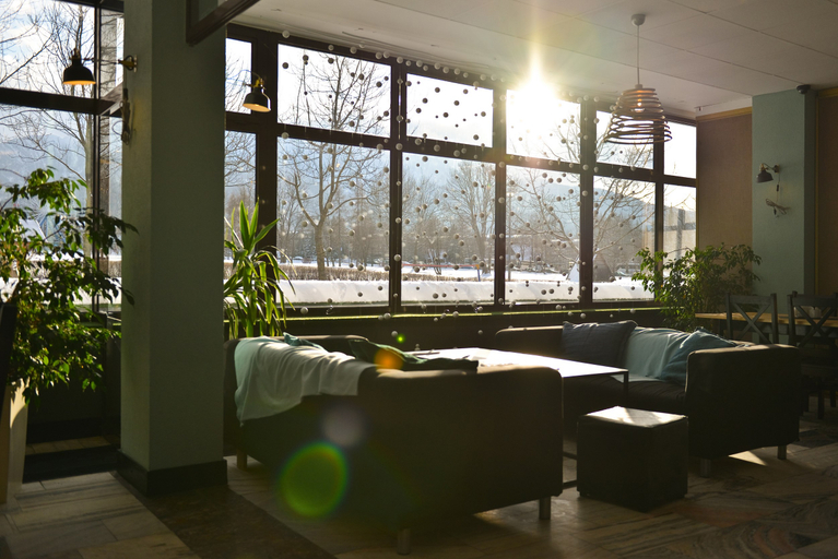 Public Area 2, Helios, Tatra