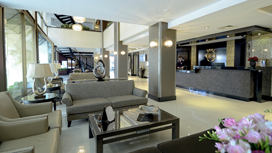 Public Area 3, Kaya Prestige, Konak