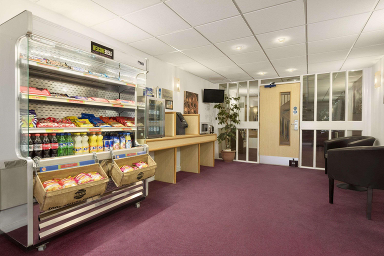 Public Area 2, Days Inn by Wyndham Sedgemoor M5, Somerset