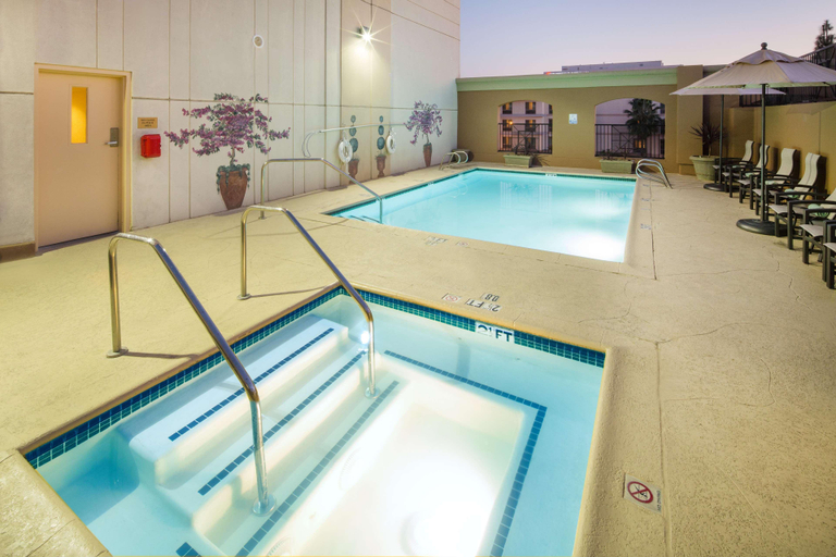 Sport & Beauty 2, Zessa Orange County Airport A Doubletree Hilton, Orange
