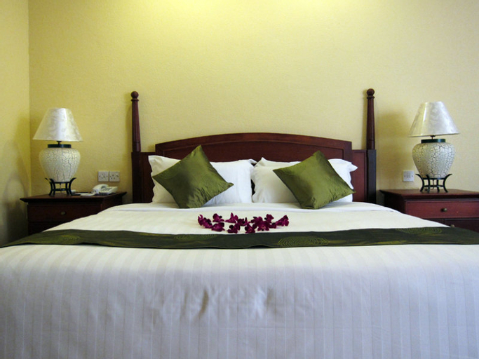 Palm Beach Resort & Spa, Labuan