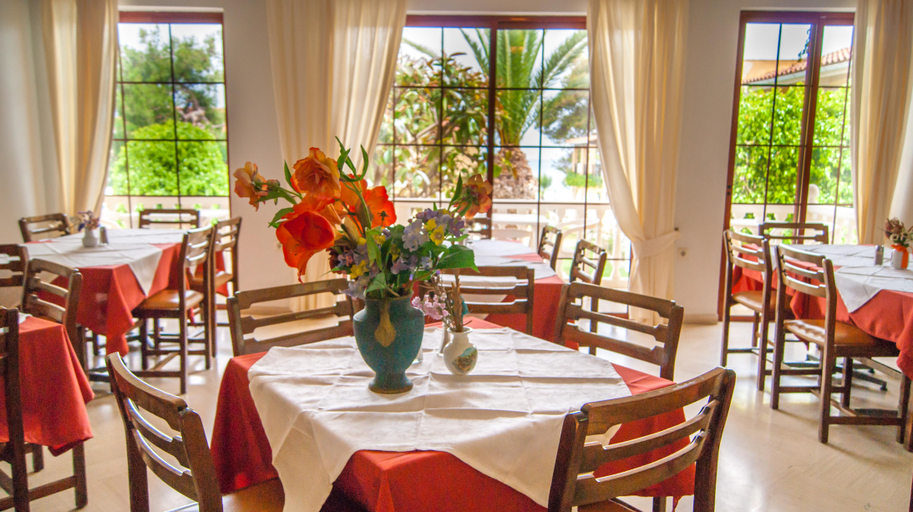 Food & Drinks 4, Iliessa Beach by GHH, Ionian Islands