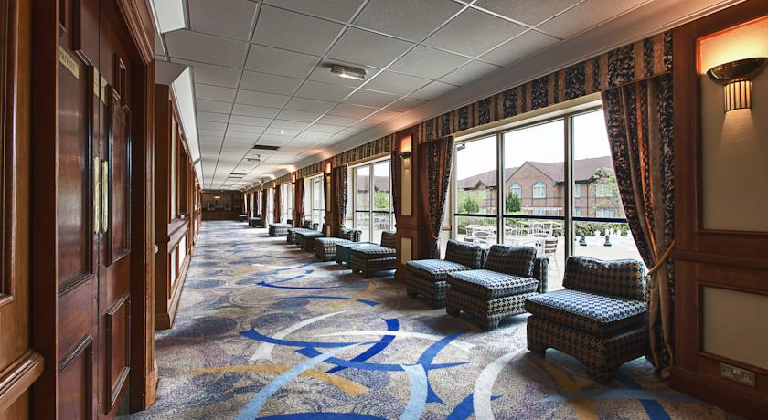 Public Area 4, Mercure Daventry Court Hotel, Northamptonshire