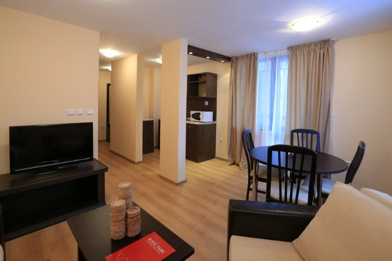 Bedroom 2, Royal Park Hotel and Apartments, Bansko