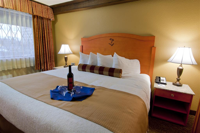 Bedroom 3, Abercorn Hotel, Trademark Collection by Wyndham, Greater Vancouver
