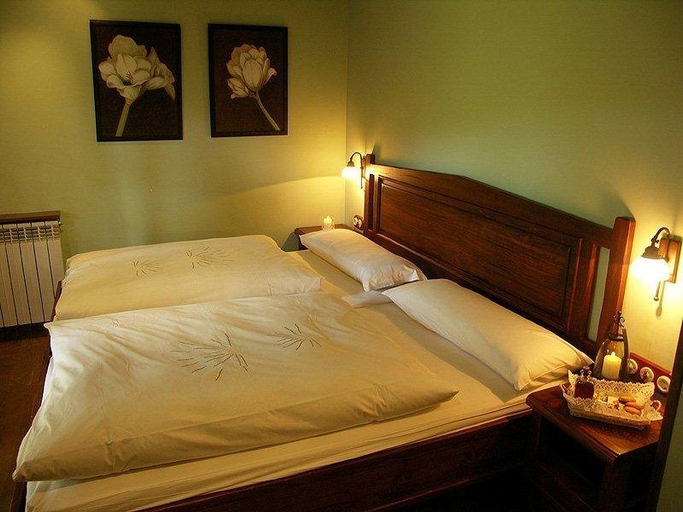 Bedroom 4, Hotel Rural Spa El Mirador de los Pirineos, Huesca
