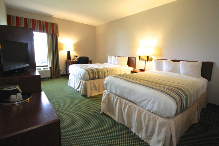 Bedroom 3, Country Inn & Suites by Radisson, Sandusky South, OH, Erie