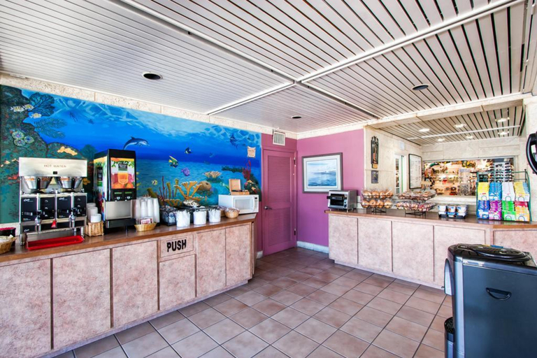 Public Area 2, Marina Del Mar Resort and Marina, Monroe
