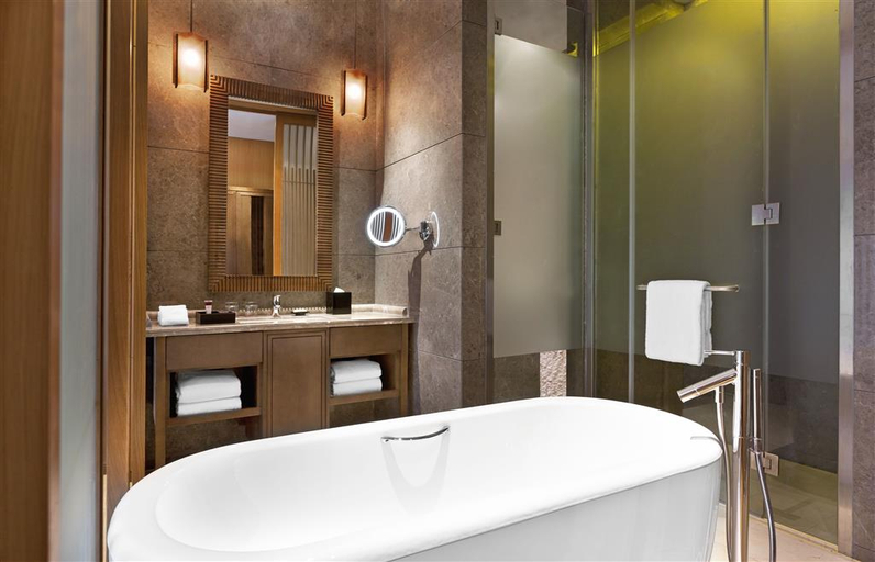 Bathroom 5, Sheraton Wetland Park Resort Hangzhou, Hangzhou