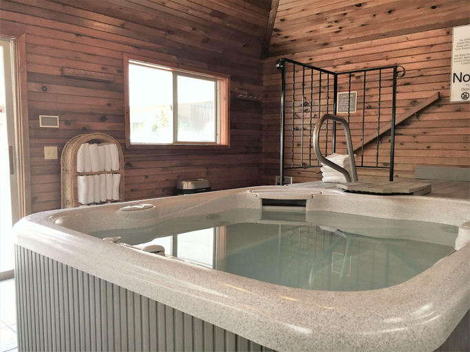 Bathroom 4, RiverTree Inn & Suites, Asotin