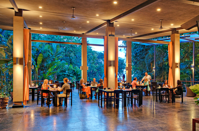 Food & Drinks 5, The Preserve at Los Altos, Aguirre